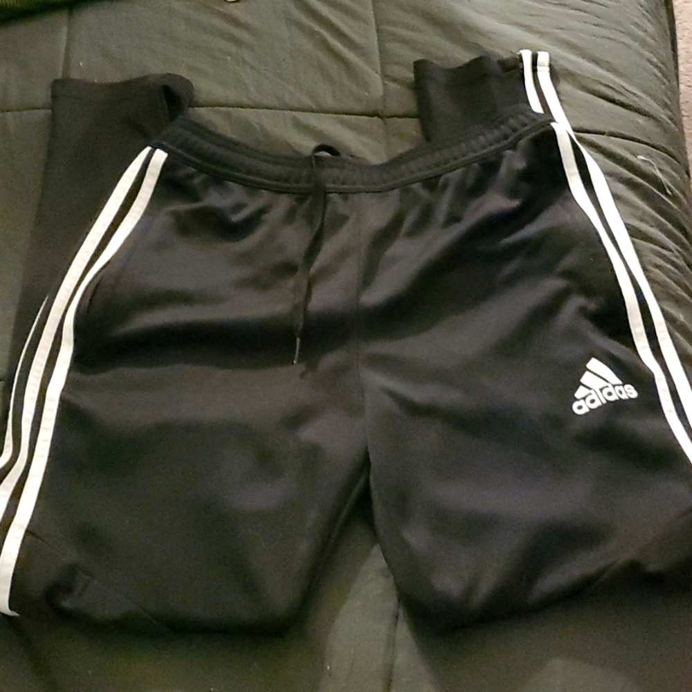 Adidas joggers size medium